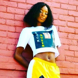 Black Queen Women’s Cropped Tops